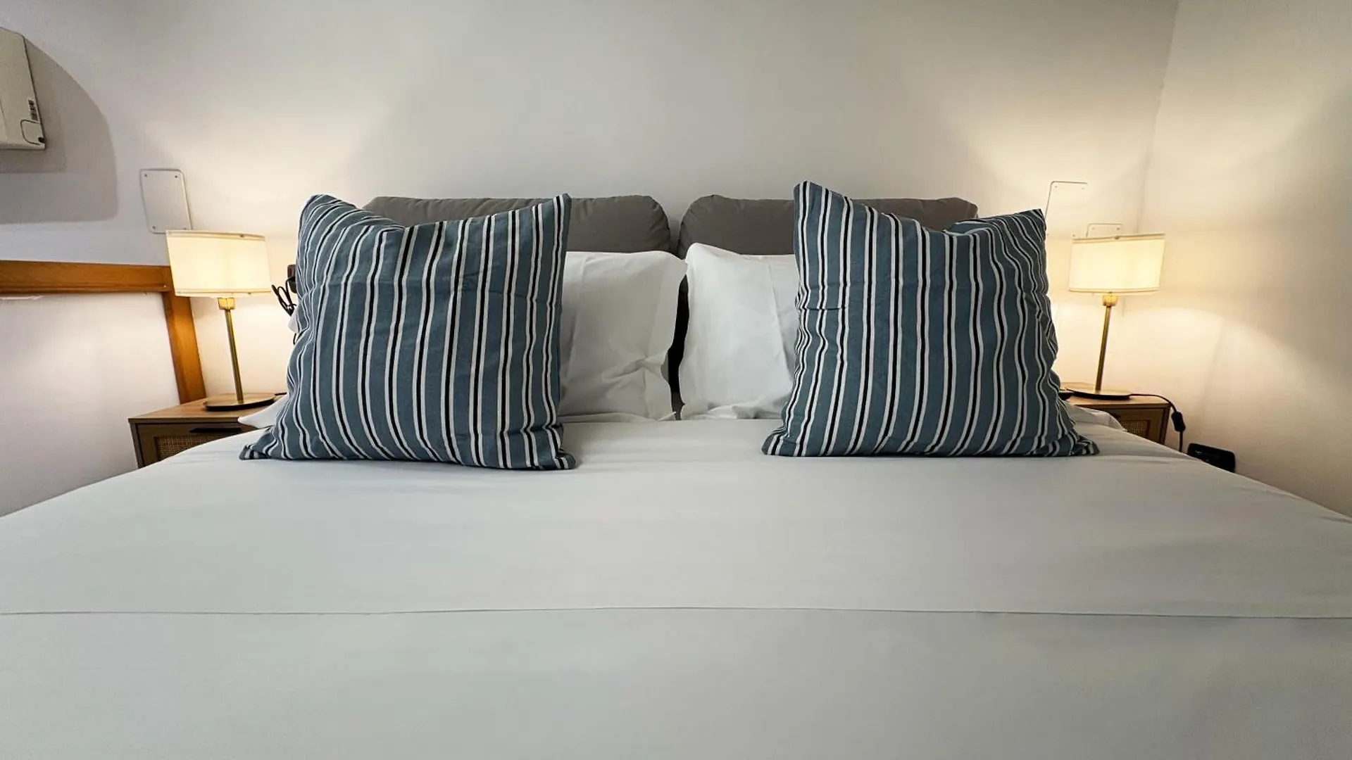 Blue Rattan - Toledo Apartment Naples
